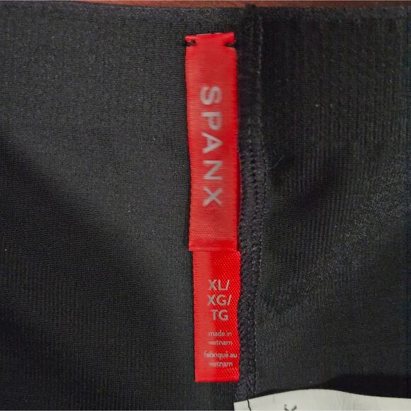 SPANX Spanxshape Black Shaping Panties Invisible Mid-Thigh Short womens XL - Picture 8 of 13